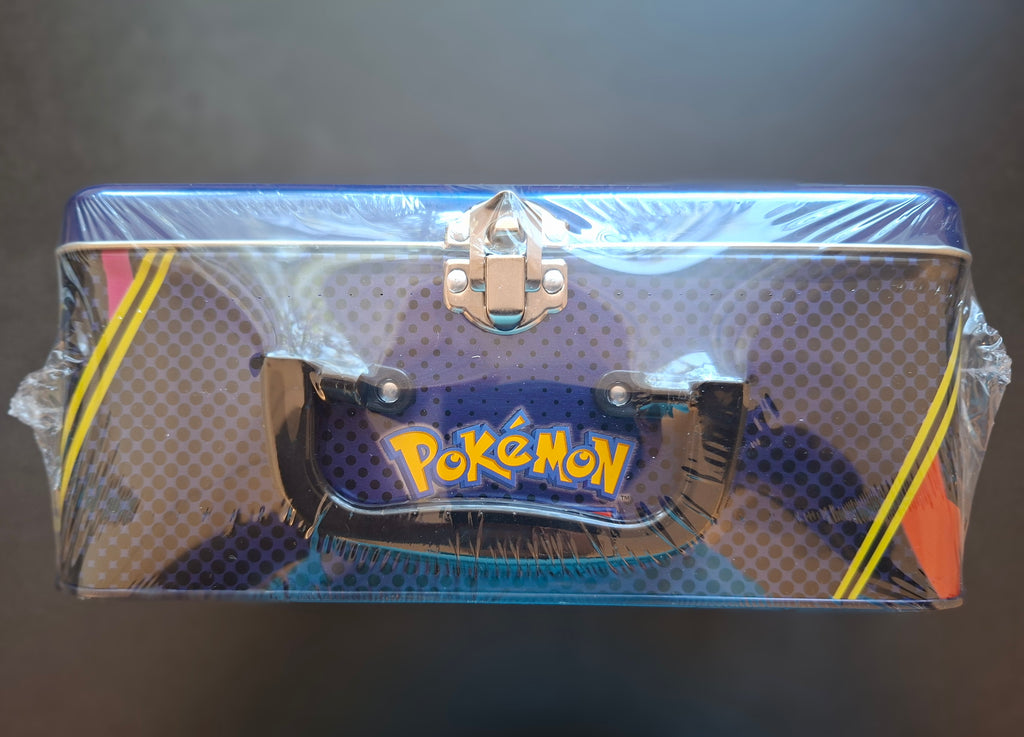 Pokémon Sammelkoffer Herbst 2025 - 6 Boosterpacks (DE)